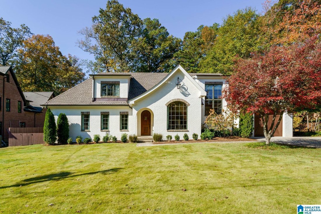 Fabulous Renovated Five Bedroom Home In Mountain Brook, Alabama, United