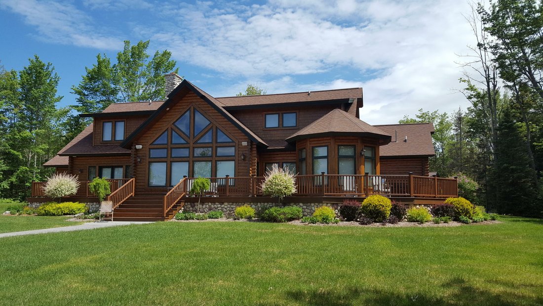 5 Bedrooms Single Family Detached In Brevort, Michigan, United States