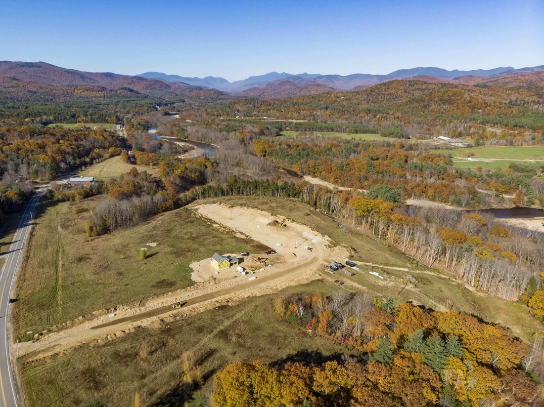 3 Bedrooms Single Family Detached In Thornton, New Hampshire, United