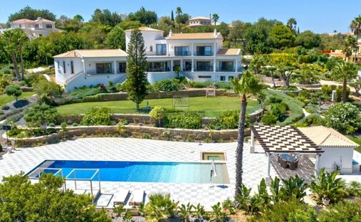 House in Loule (Sao Clemente), Algarve, Portugal 1