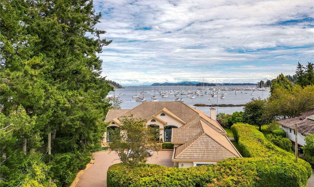 10651 Blue Heron Rd, North Saanich, In North Saanich, British Columbia