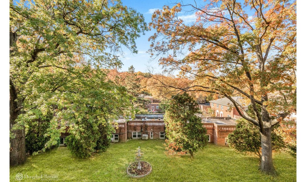 Coop Bronx In New York, New York, United States For Sale (12347134)