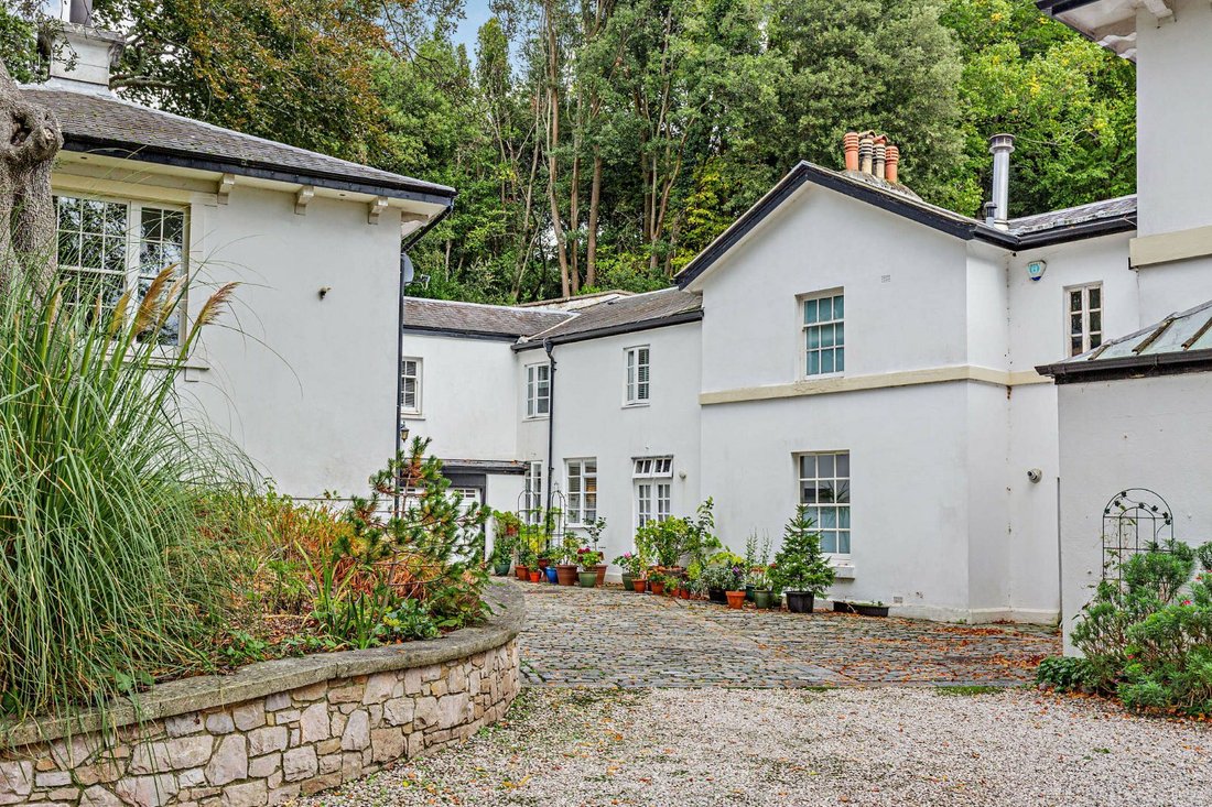 Singleton Manor In Torquay, England, United Kingdom For Sale (12350625)
