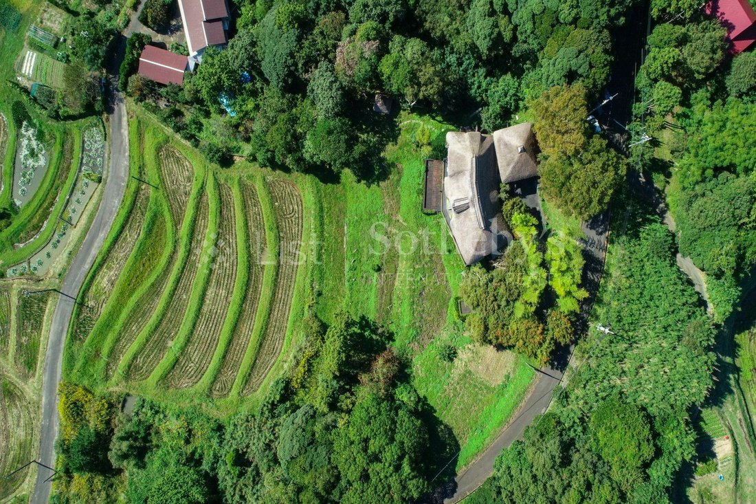 Kayabuki Kamogawa Country House In Kamogawa, Chiba, Japan For Sale