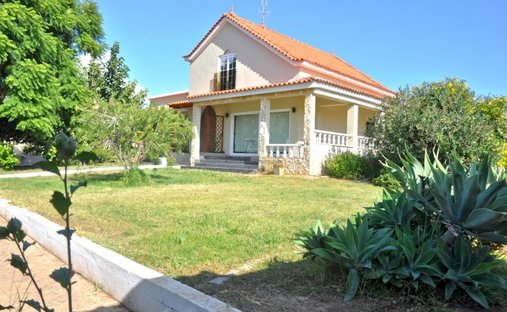 House in Loule (Sao Clemente), Algarve, Portugal 1