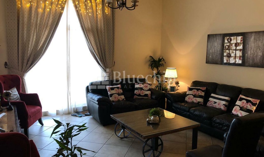 Huge Layout Vot Bright&Well In Dubai, Dubai, United Arab Emirates