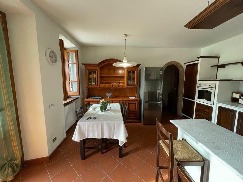 A Tuscan Hideaway: Firelit Elegance in Forte dei Marmi’s Golden Light