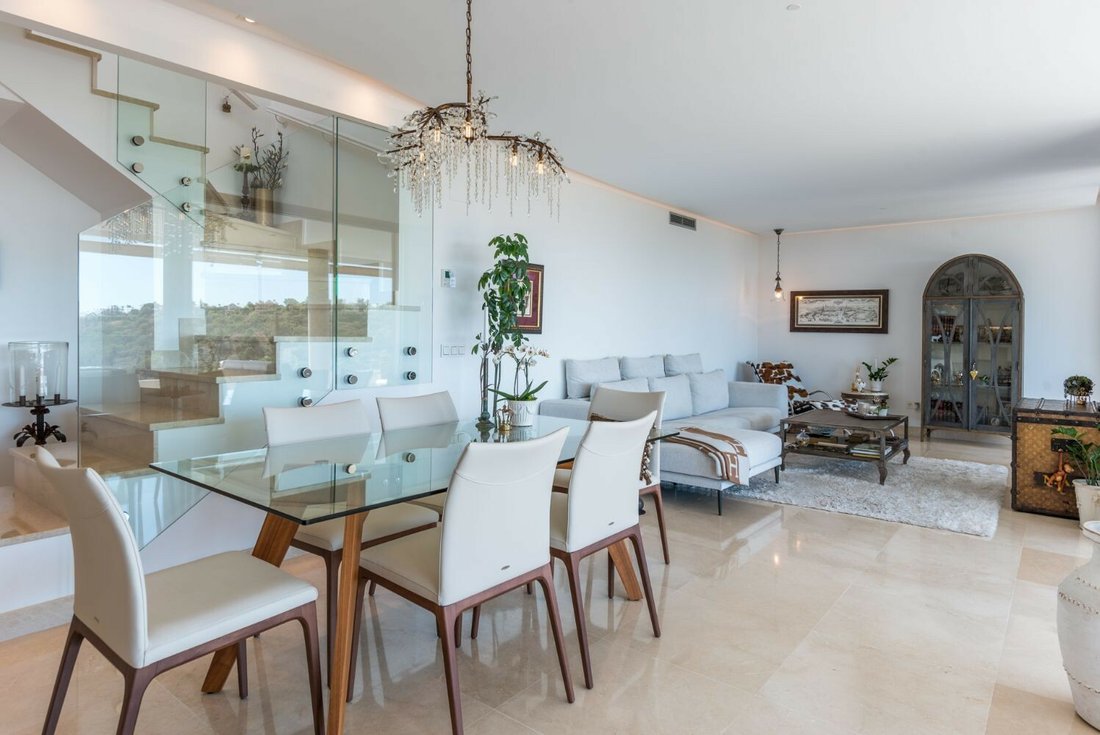 Apartment in Benahavis, Andalusia, Spain 2 - 12351425