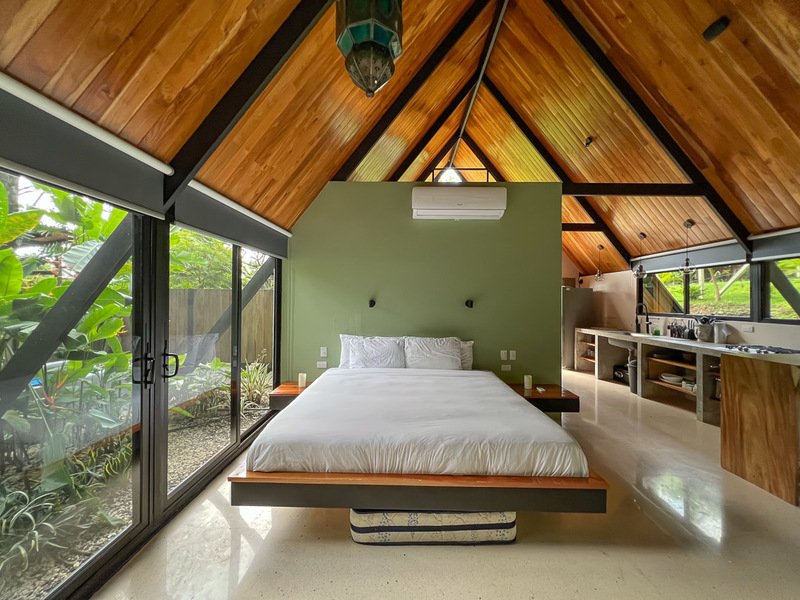 5 Acres With 5 Houses And Room To In Malpais, Puntarenas Province