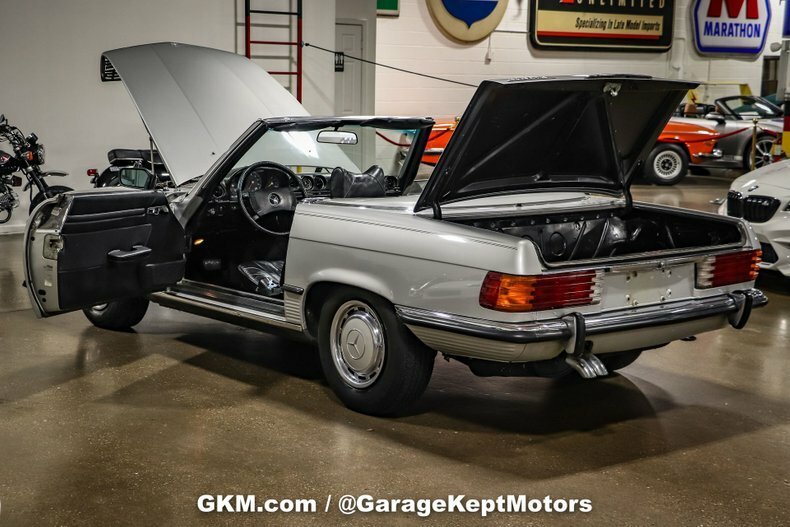 Cabriolet in Kentwood, Michigan, United States 4 - 12351418