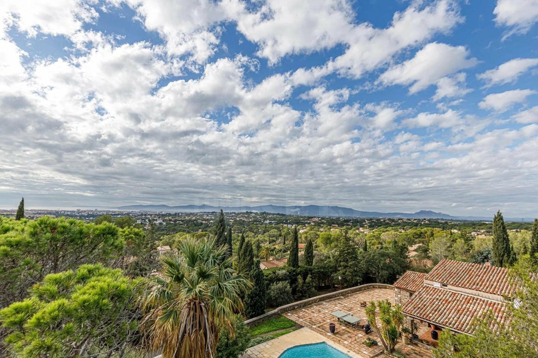 Charming Provencal Style Mas In A In Fréjus, Provence Alpes Côte D'azur