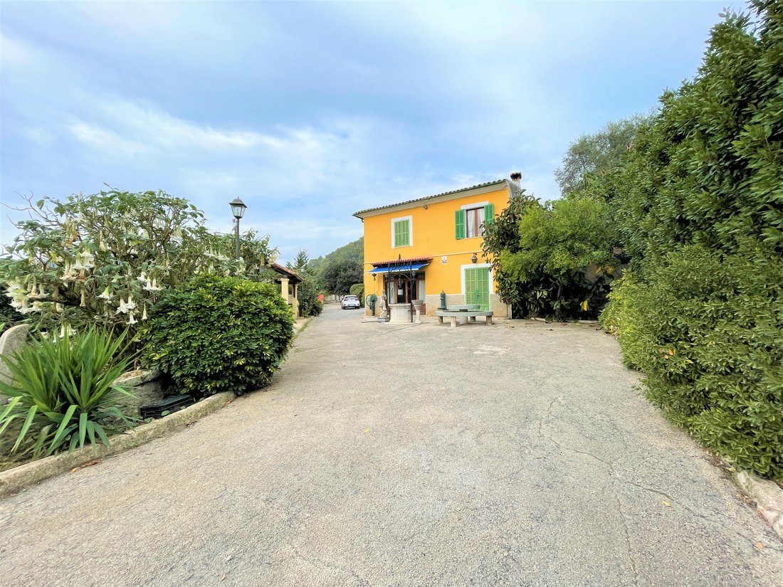Crestatx Country House In Crestatx, Balearic Islands, Spain For Sale