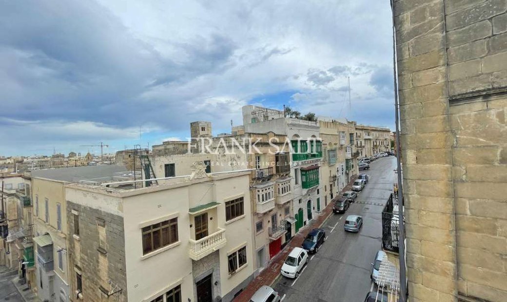 Senglea, Unconverted Town House In Senglea, Malta For Sale (12353877)