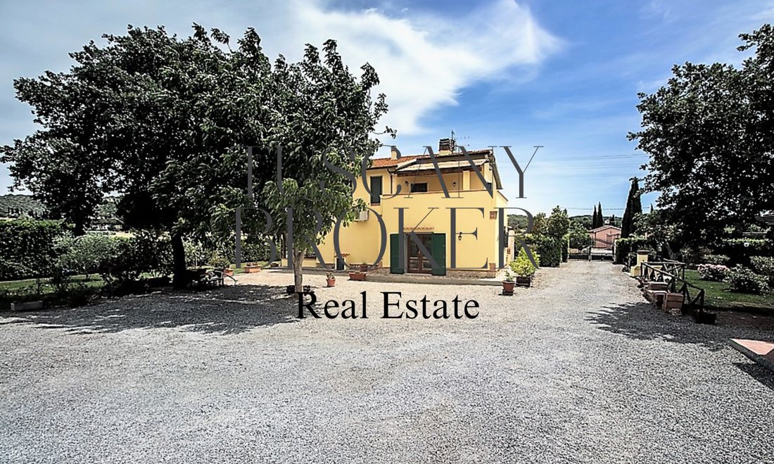 Country House in Manciano, Tuscany, Italy 1 - 12353037