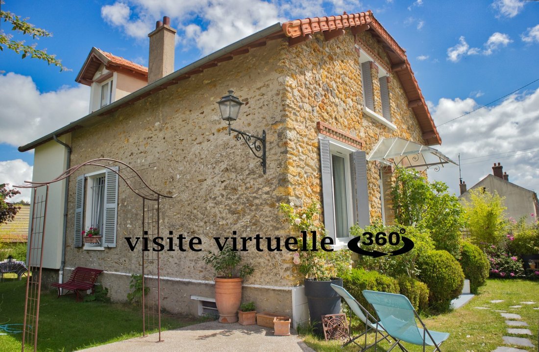 La Queue Les Yvelines House In La Queue Les Yvelines, île De France