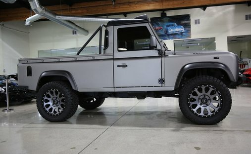 1987 Land Rover Defender 110 Pickup LT1 V8 in Los angeles, CA, United States 1