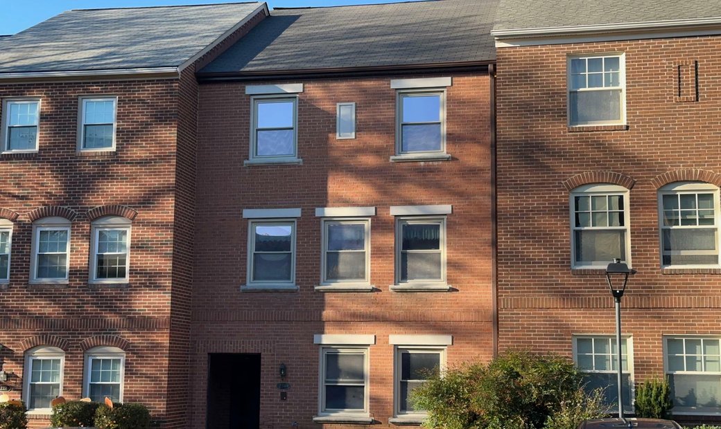 2349 9th St S In Arlington, Virginia, United States For Sale (12355070)