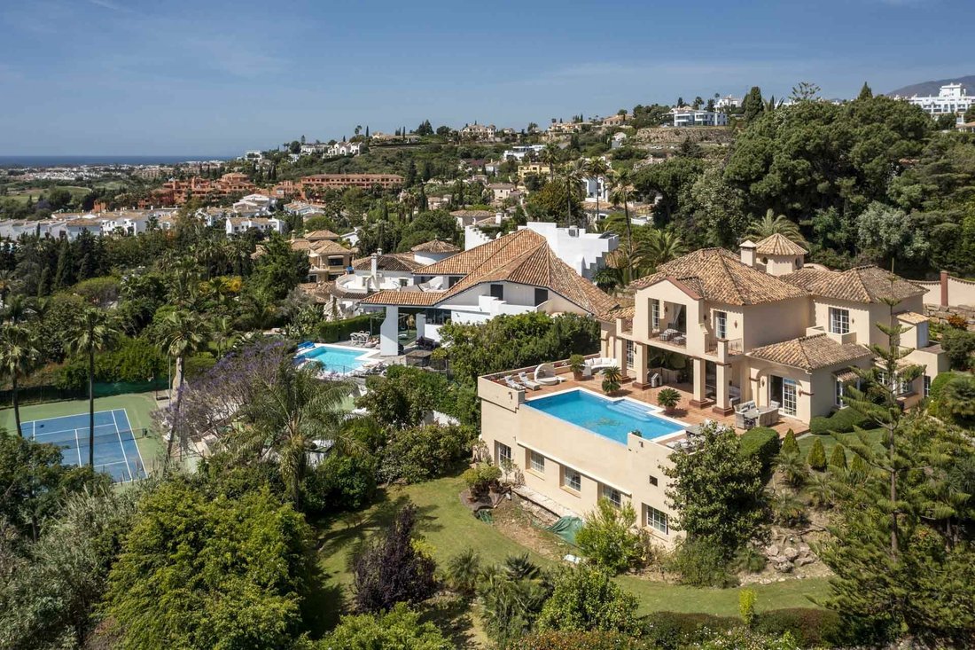 Villa in Estepona, Andalusia, Spain 1 - 12357386