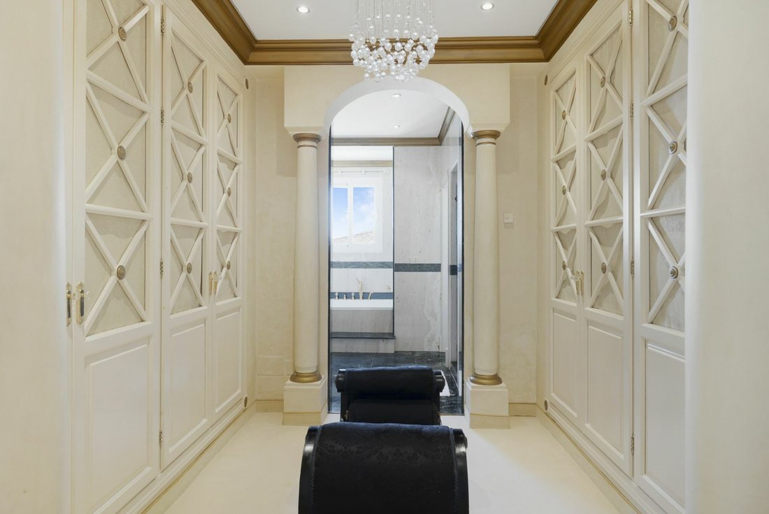 Villa in Estepona, Andalusia, Spain 4 - 12357386