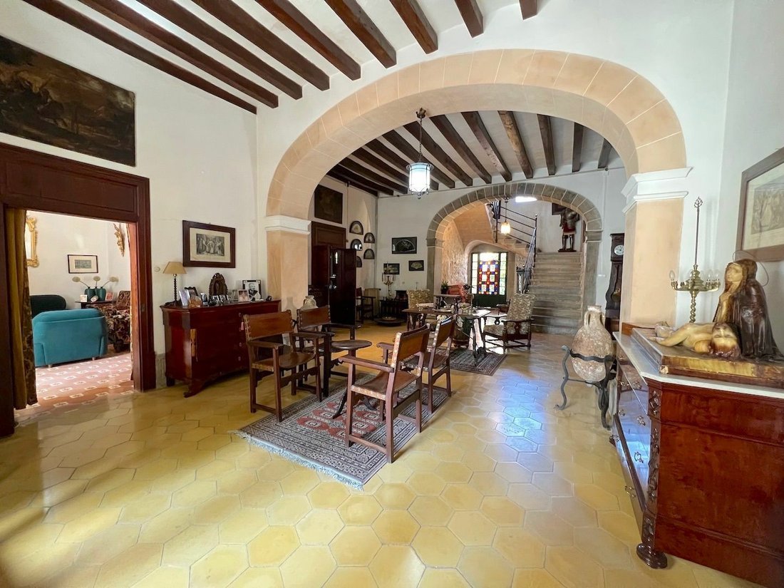 Chalet in Binissalem, Balearic Islands, Spain 2 - 12358326
