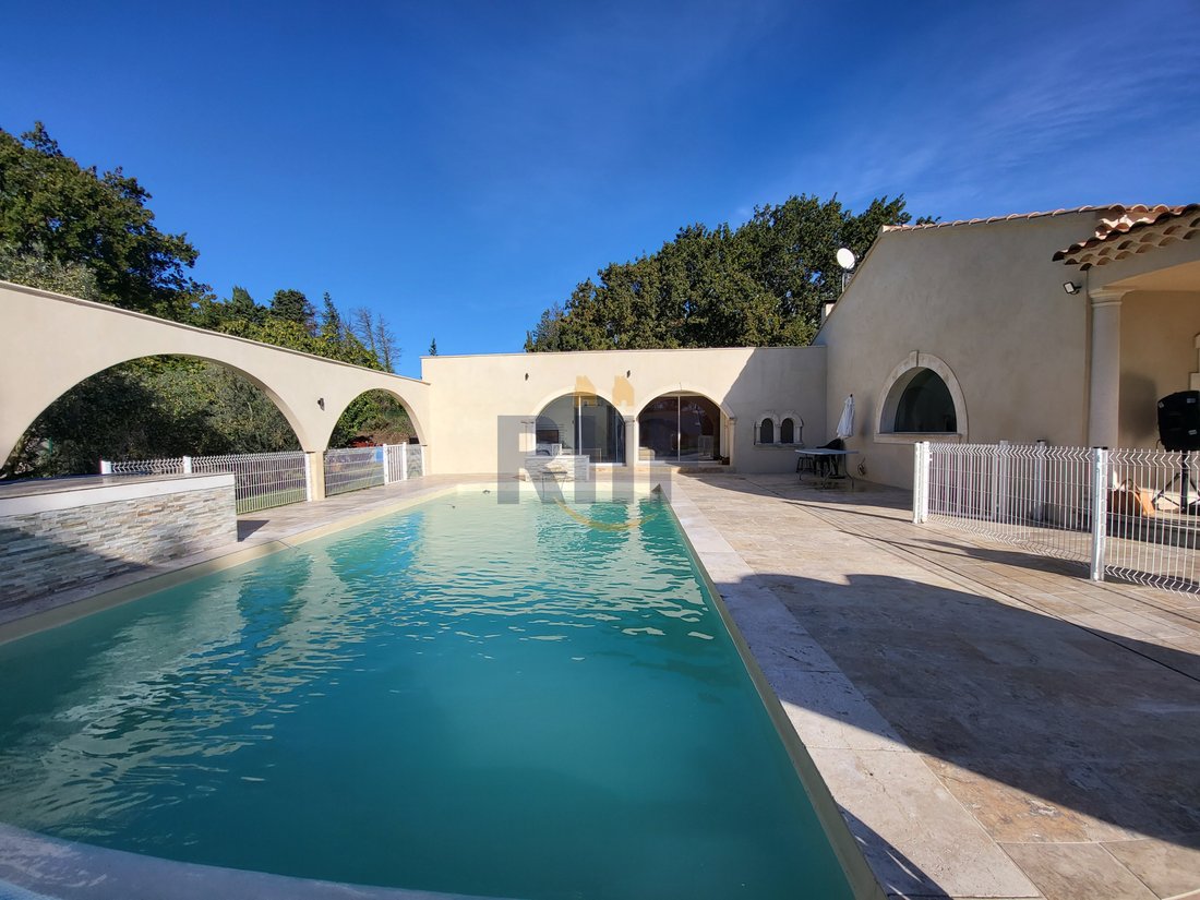 Propiedad De 230 En Saint Rémy De Provence, Provenza Alpes Costa Azul