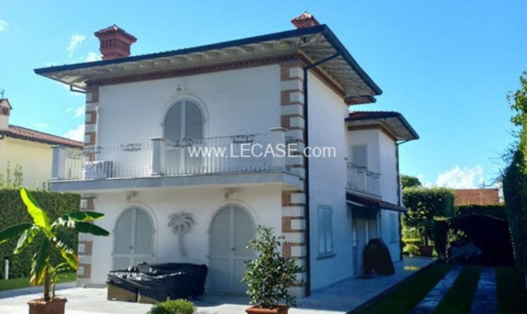 Lucca Villa In Forte Dei Marmi, Tuscany, Italy For Sale (12361228)