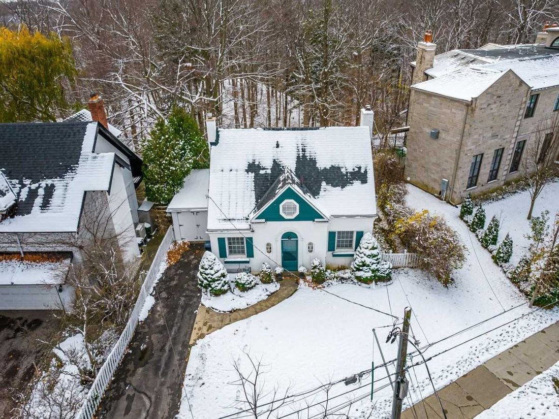 House in Toronto, Ontario, Canada 1 - 12362653