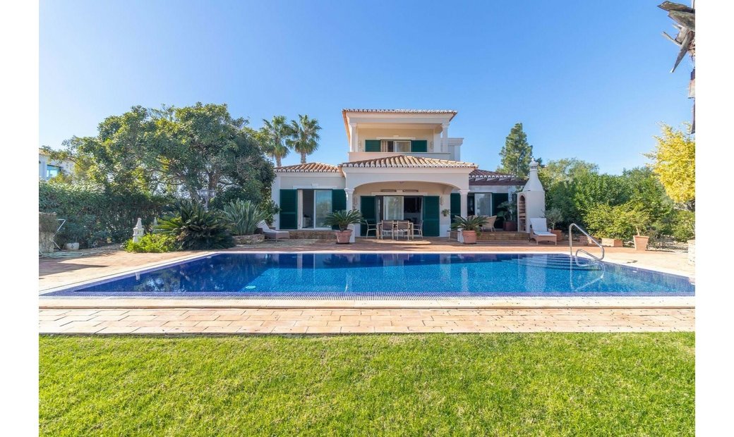 Magnificent Villa With Fabulous Swimming Pool In Lagoa, Azzorre ...