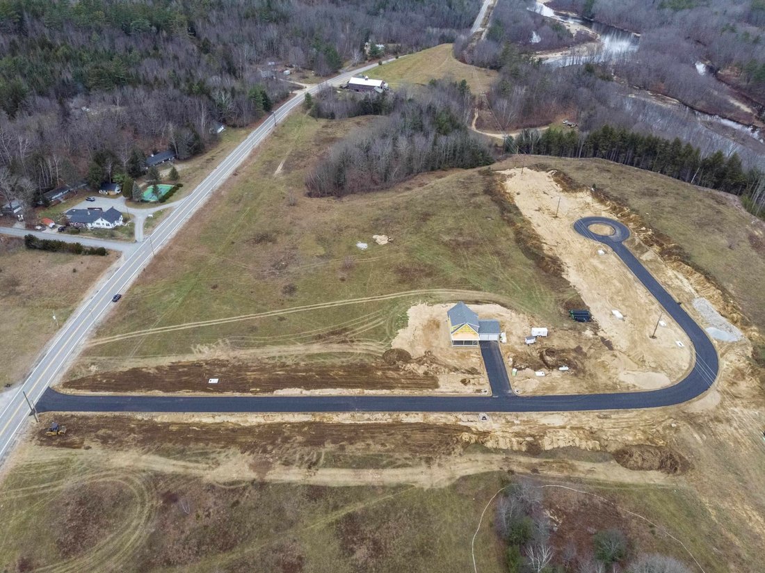 3 Bedrooms Single Family Detached In Thornton, New Hampshire, United