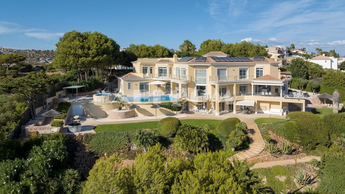 Villa in Albufeira, Algarve, Portugal 1 - 12365425