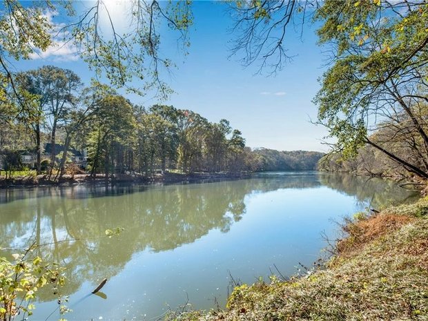 Luxury riverfront homes for sale in 30067, Georgia | JamesEdition