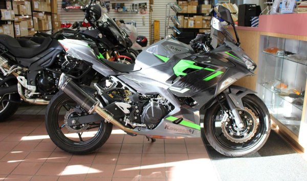 Kawasaki Ninja 400 (12365850)