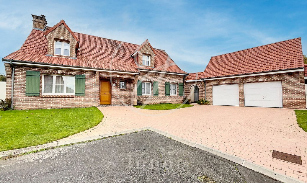 Maison Vimy 8 Pièce(s) 168 M2 In Vimy, Hauts De France, France For Sale
