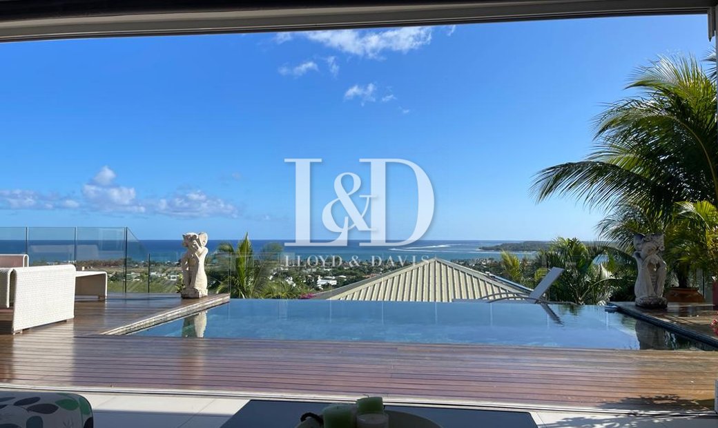 Sumptuous Villa Overlooking The Lagoon Of Tamarin In France For Sale