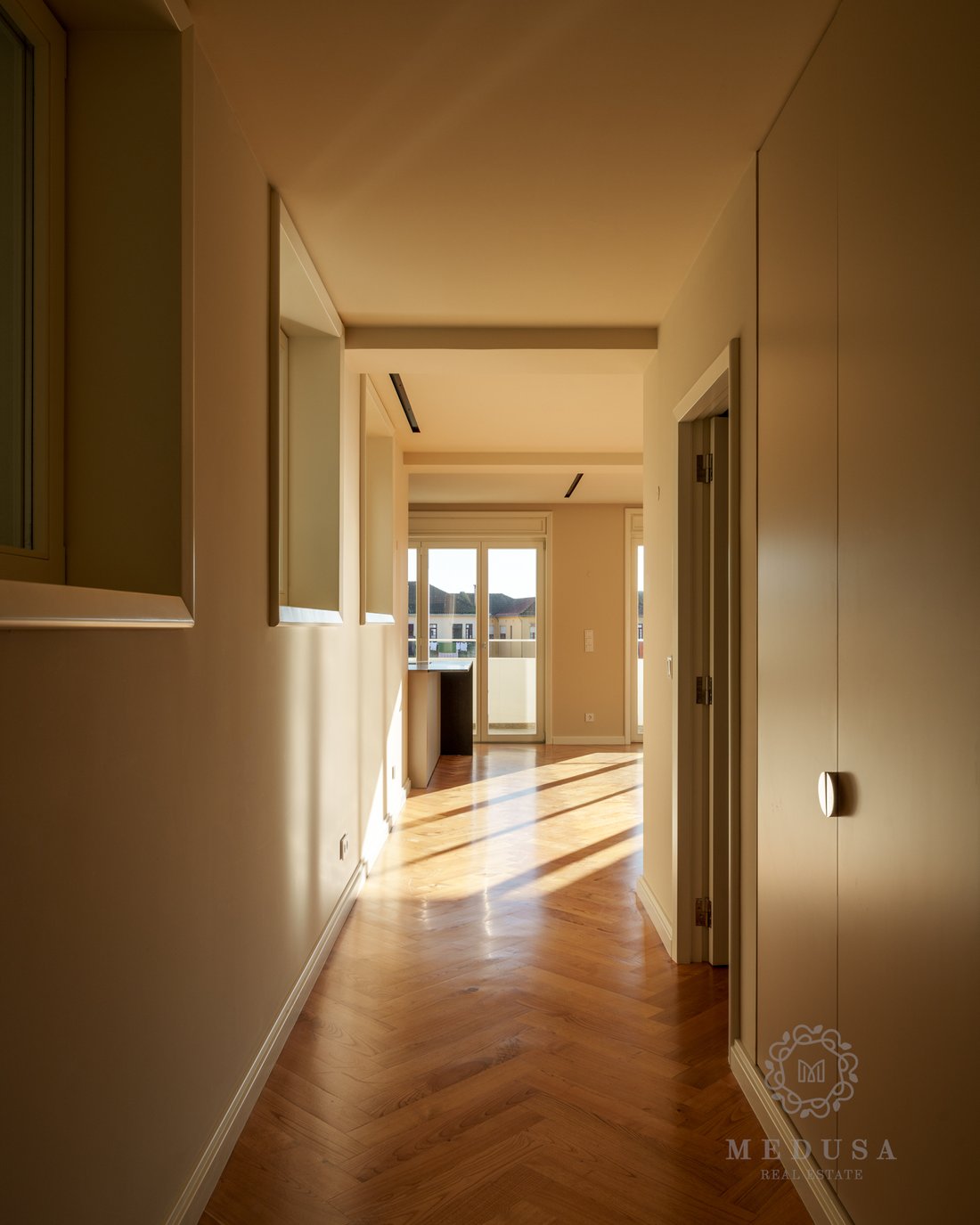 Apartment in Cedofeita, Santo Ildefonso, Se, Miragaia, Sao Nicolau e Vitoria, Porto District, Portugal 4 - 12367240