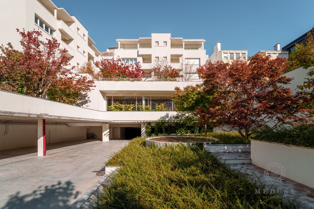 Apartment in Cedofeita, Santo Ildefonso, Se, Miragaia, Sao Nicolau e Vitoria, Porto District, Portugal 5 - 12367373