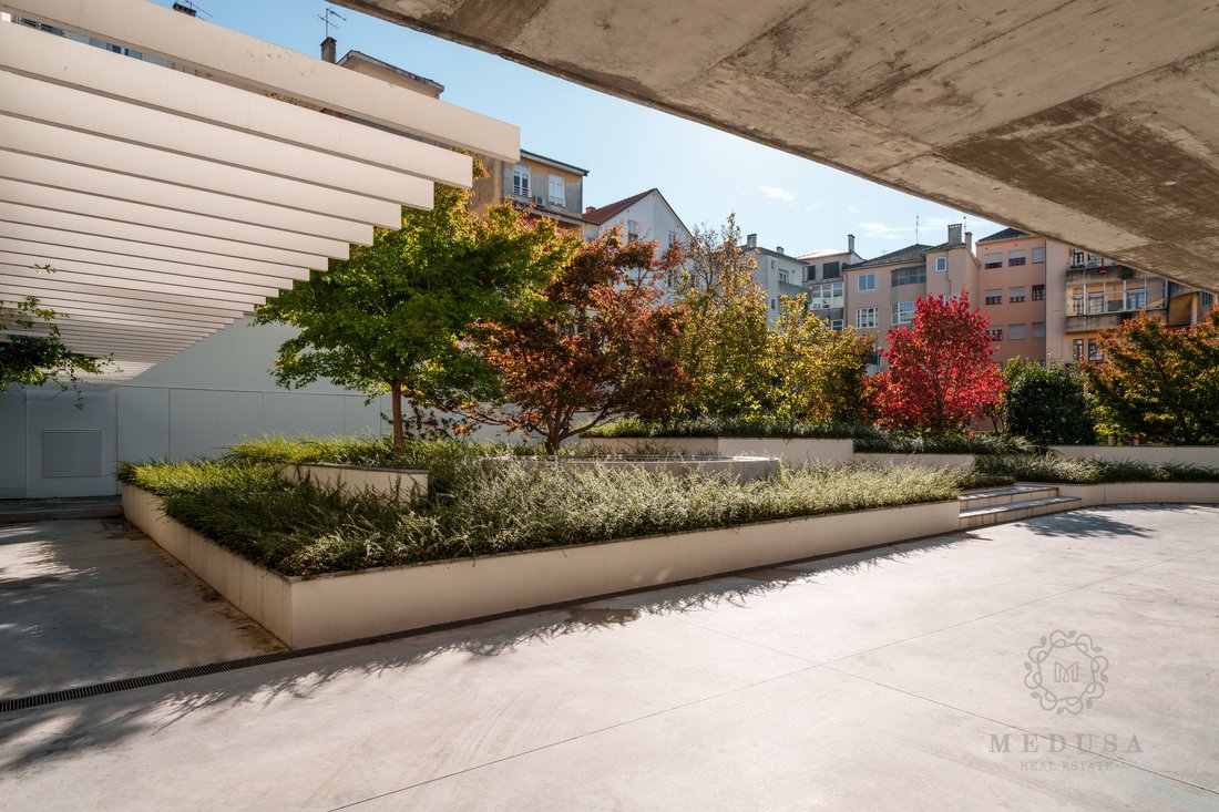 Apartment in Cedofeita, Santo Ildefonso, Se, Miragaia, Sao Nicolau e Vitoria, Porto District, Portugal 3 - 12367373