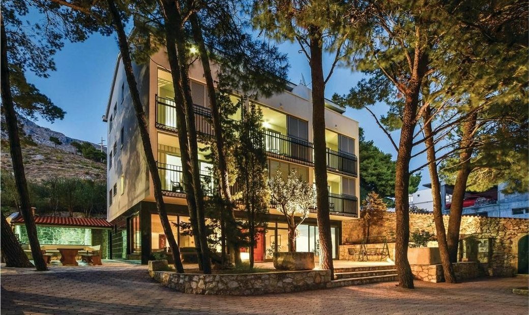 Apartment Villa On The Omis Riviera In Omiš, Split Dalmatia County, Croatia For Sale (12367558)
