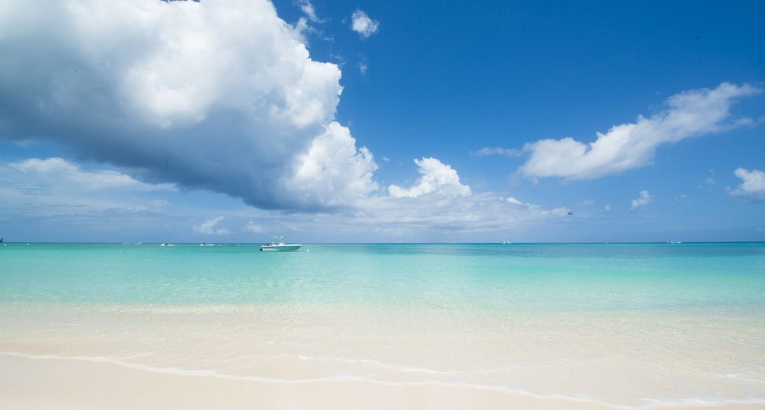 Apartment in George Town, George Town, Cayman Islands 3 - 12367523