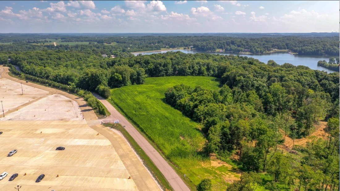 Prime Farm Ground Land In Amusement Park In Santa Claus, Indiana