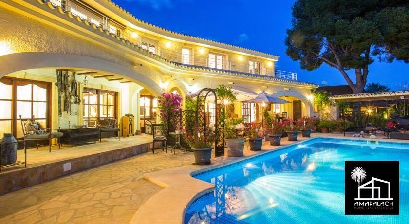 Villa in Calp / Calpe, Valencian Community, Spain 1 - 12368224