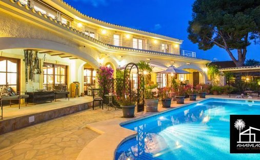 Villa in Calp / Calpe, Valencian Community, Spain 1