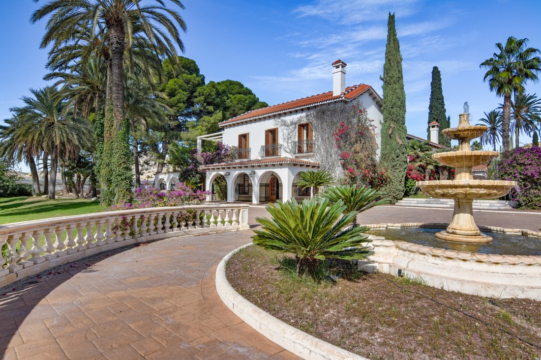 Amazing Equestrian Mansion With In Alicante, Valencian Community, Spain