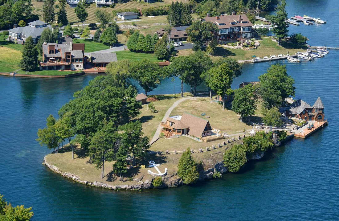 Private Island in Alexandria Bay, New York, United States 1 - 12373228