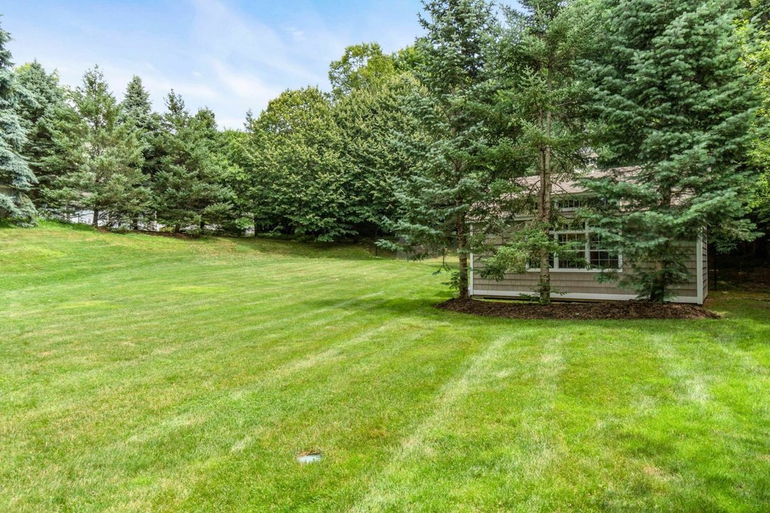 Land in Westwood, Massachusetts, United States 4 - 12374772