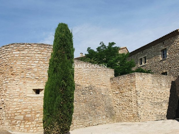 Luxury Castles With Garage For Sale In Le Barroux, Provence-Alpes-Côte ...