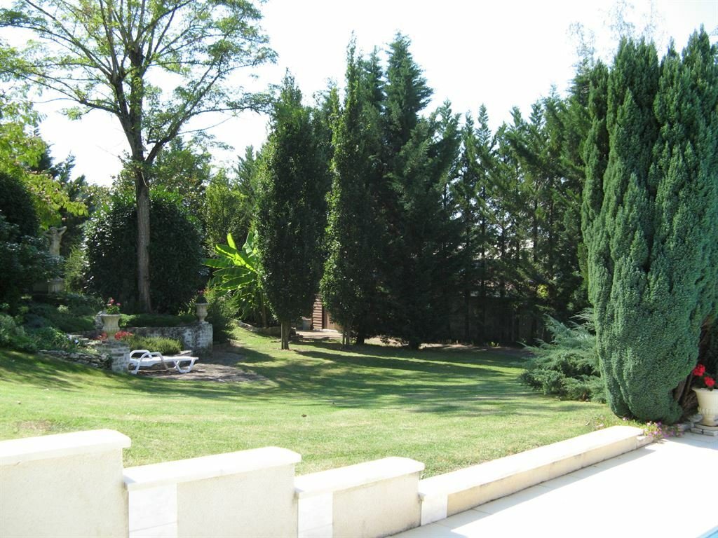 House in Saint-Bris-des-Bois, Nouvelle-Aquitaine, France 4 - 12377162