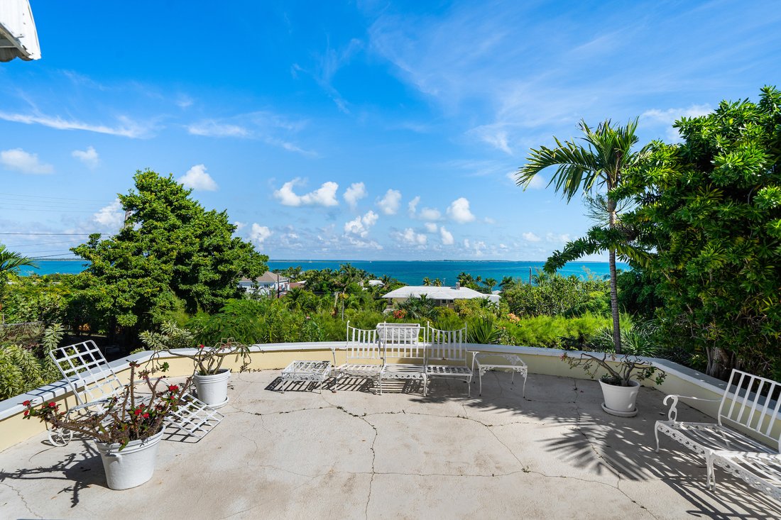 Hillcrest In Nassau, New Providence, The Bahamas For Sale (12376783)