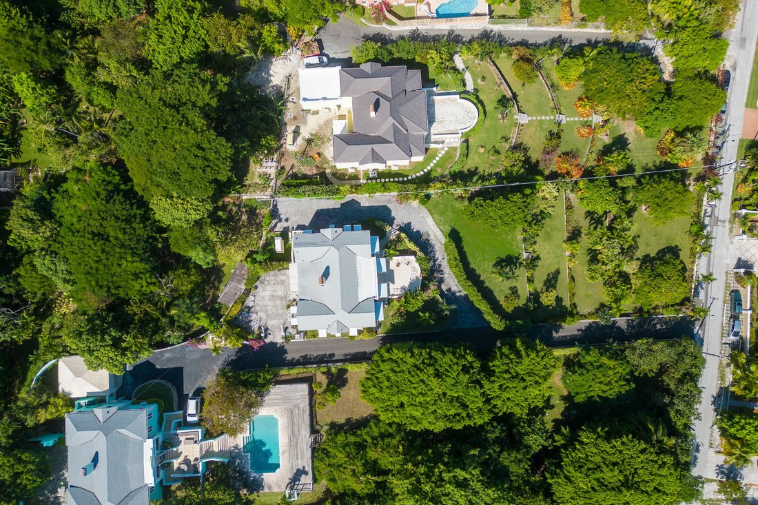 Hillcrest In Nassau, New Providence, The Bahamas For Sale (12376783)