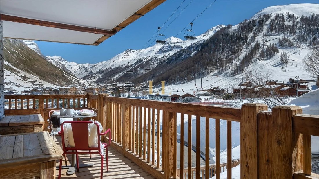 Chalet Viva In Val D'isère, Auvergne Rhône Alpes, France For Rent